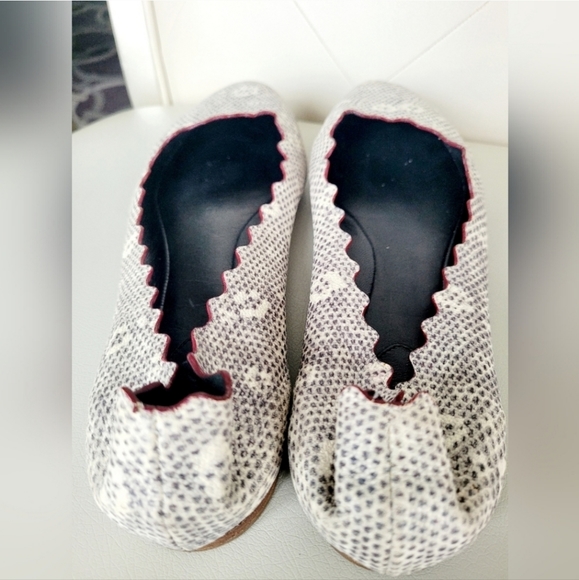 Chloe 100%Auth WomenScalloped Snakeskin Ballet Flats Genuine Leather Gray US 8.5 - Picture 4 of 16